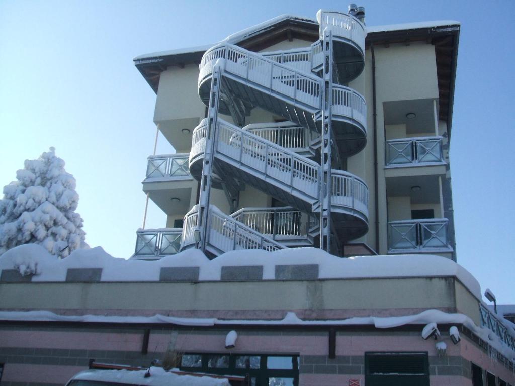 Hotel Kristall Loiano Exteriér fotografie